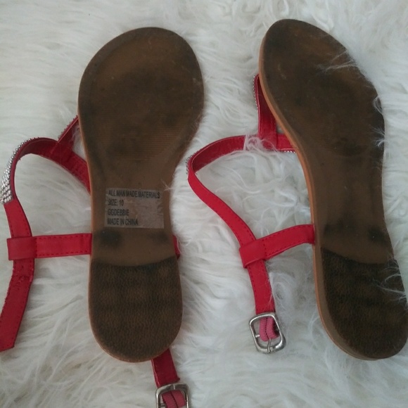 GUESS - Picture 4 of 5